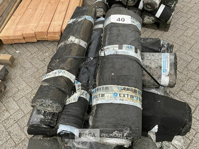 1 pallet diverse rollen bitumineuze dakbedekking - afbeelding 1 van  2