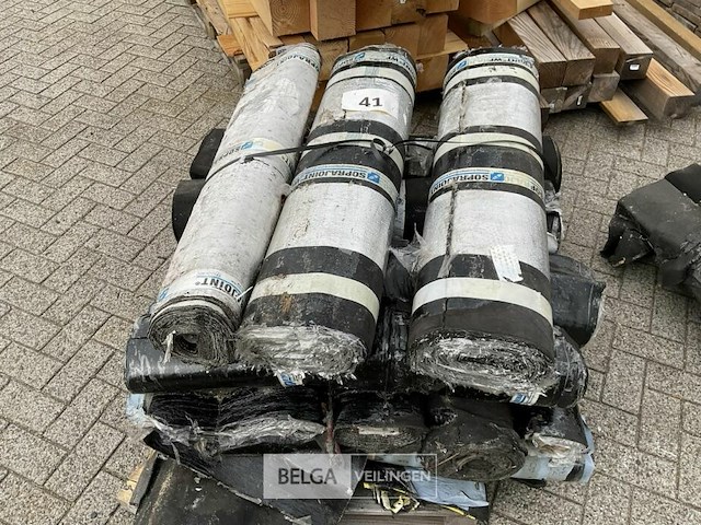 1 pallet diverse rollen bitumineuze dakbedekking - afbeelding 1 van  2