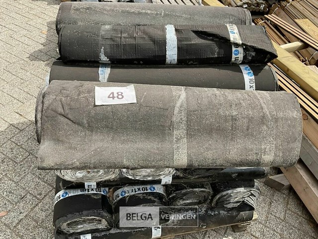 1 pallet diverse rollen bitumineuze dakbedekking - afbeelding 1 van  2