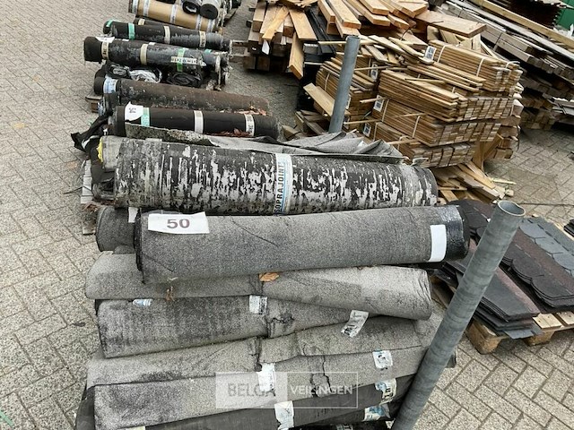 1 pallet diverse rollen bitumineuze dakbedekking - afbeelding 1 van  2