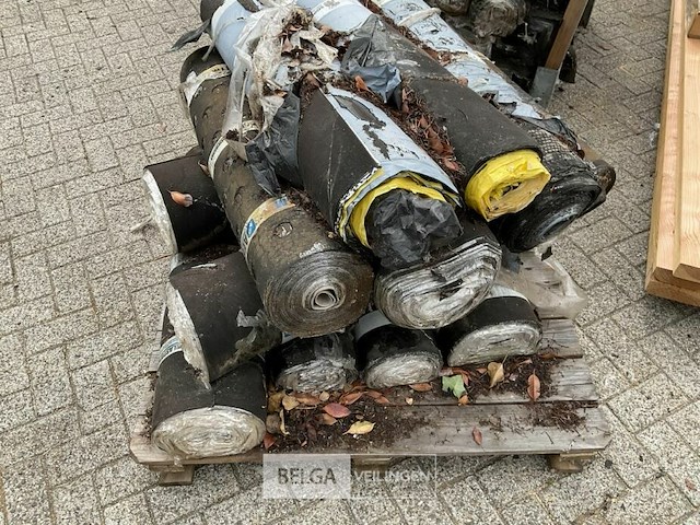 1 pallet diverse rollen bitumineuze dakbedekking - afbeelding 2 van  2