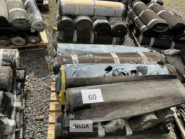 1 pallet diverse rollen bitumineuze dakbedekking - afbeelding 1 van  2