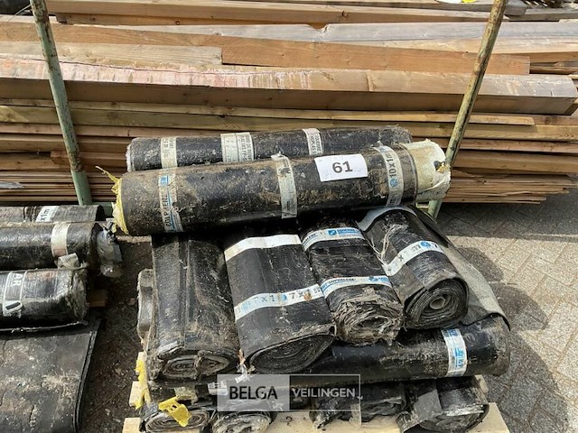 1 pallet diverse rollen bitumineuze dakbedekking - afbeelding 1 van  2