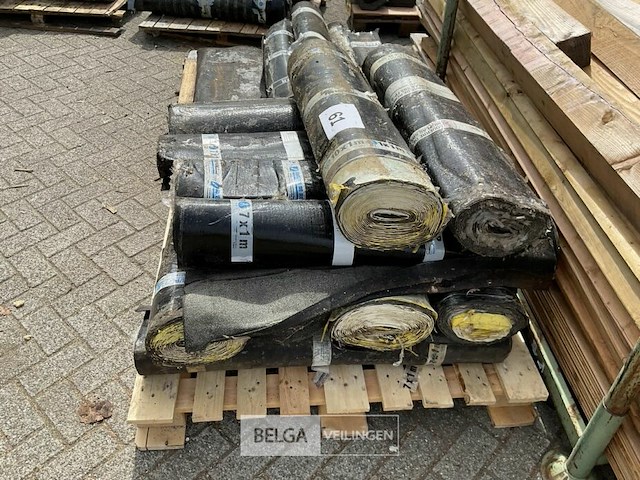 1 pallet diverse rollen bitumineuze dakbedekking - afbeelding 2 van  2