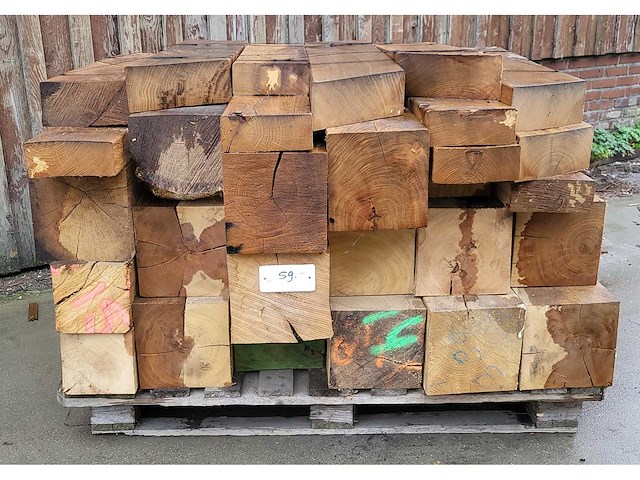 1 pallet eiken rest stukken mix, ca. 0.8m3 - afbeelding 3 van  5