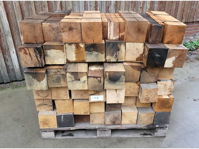 1 pallet eiken reststukken 150 x 150 mm, ca 1m3 - afbeelding 4 van  6