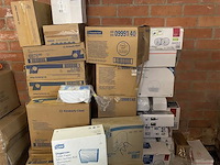 1 partij tork, kimbery clark, handdoekdispenser, toiletdispenser, verschillende modellen - afbeelding 2 van  5