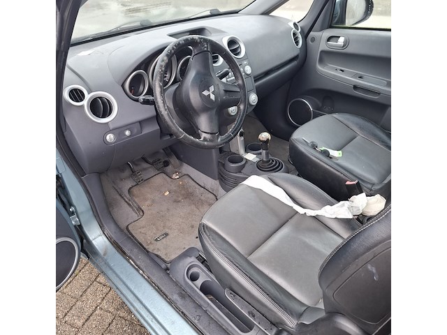 1 personenauto, mitsubischi, colt czc 1.5 invite, 2006 - afbeelding 17 van  33