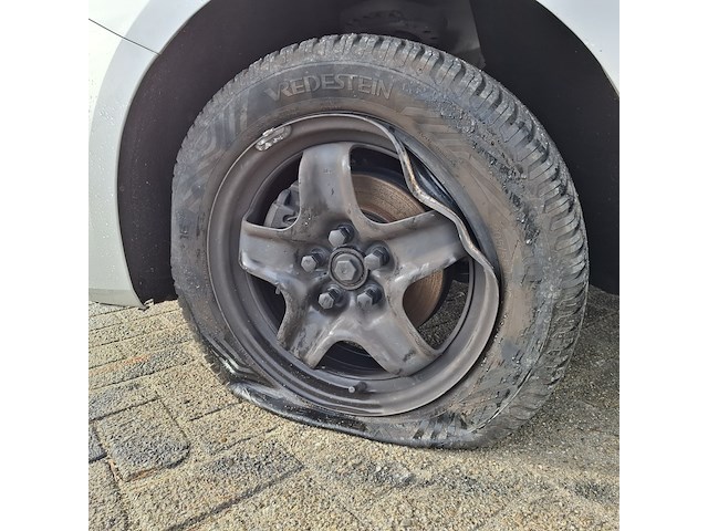 1 personenauto, opel, astra - afbeelding 2 van  45