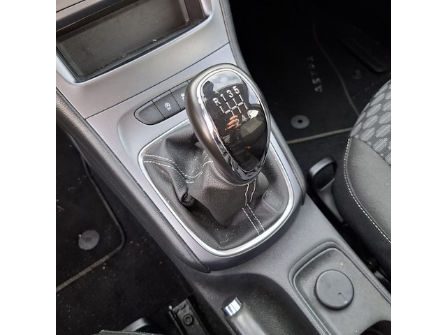 1 personenauto, opel, astra - afbeelding 22 van  45