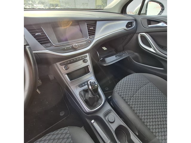 1 personenauto, opel, astra - afbeelding 24 van  45