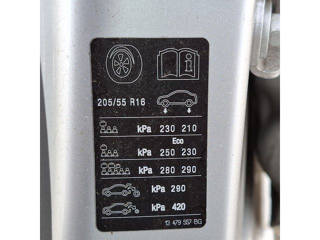 1 personenauto, opel, astra - afbeelding 35 van  45