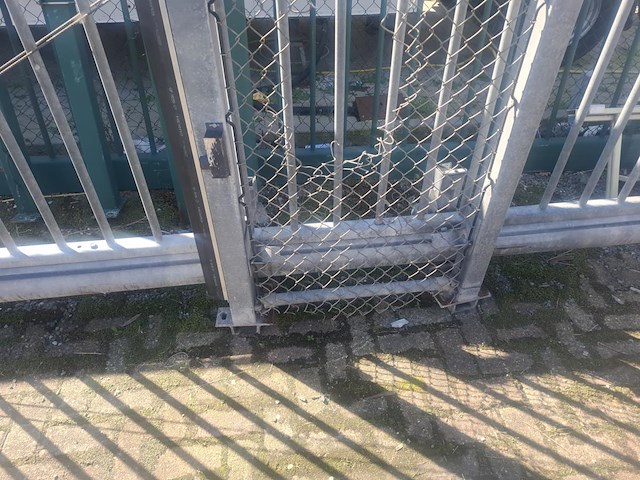 1 schuifpoort - afbeelding 2 van  4