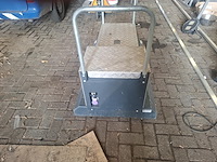 1 verrijdbare en verstelbare tafel - afbeelding 3 van  4