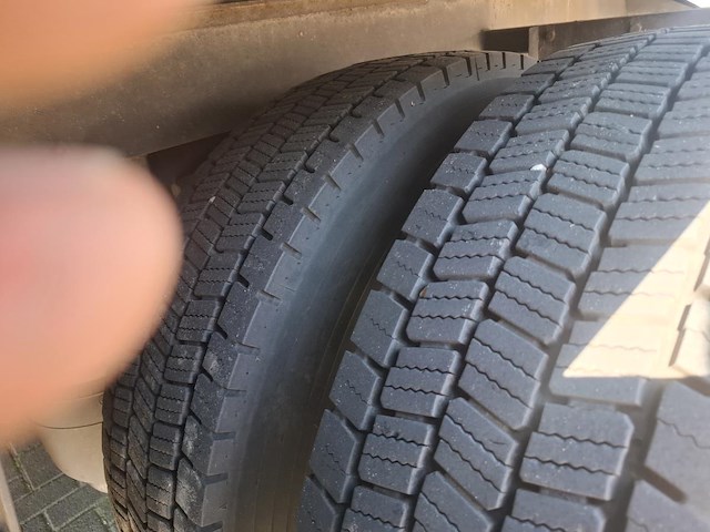 1 vrachtwagen daf cf 75.310 - afbeelding 4 van  9