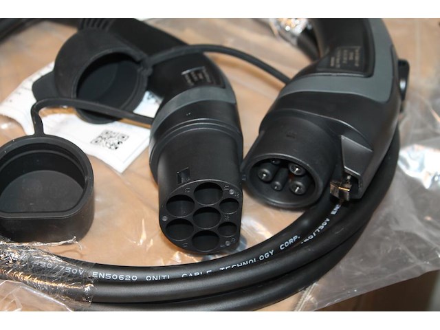 10 autolaadkabels / koppelkabels typer1 - type 2. 4m 3x2,5 mm2. - afbeelding 2 van  3