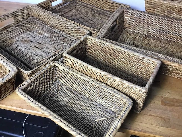 10 diverse rieten manden - afbeelding 3 van  8
