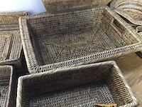 10 diverse rieten manden - afbeelding 6 van  8