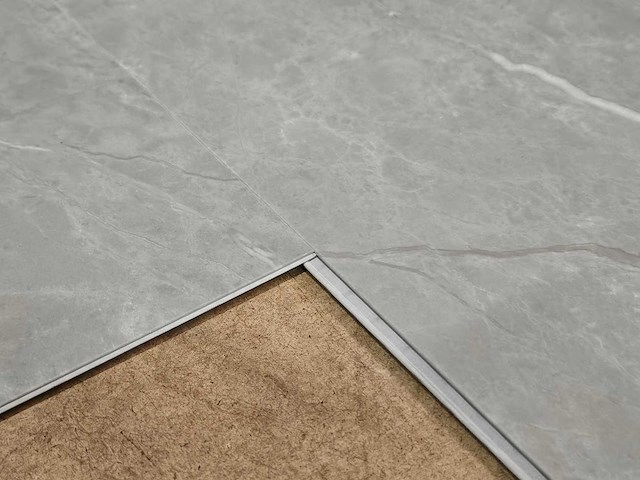 10 m2 pvc spc click tegel - 610 x 305 x 5 mm - afbeelding 2 van  3