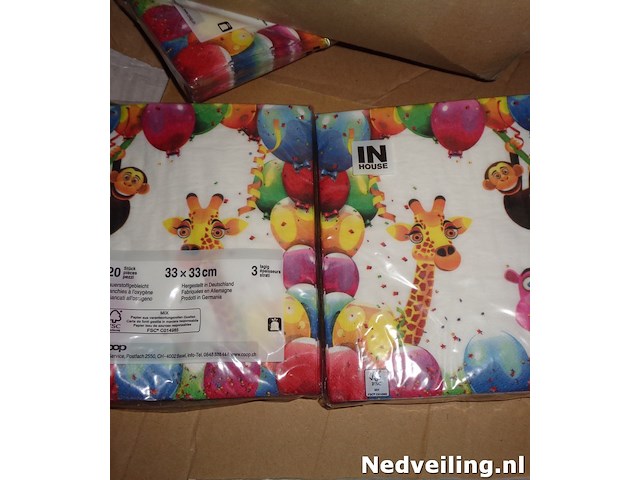 10 pakjes met 20 papieren kinderservetten 33x33cm - afbeelding 2 van  3