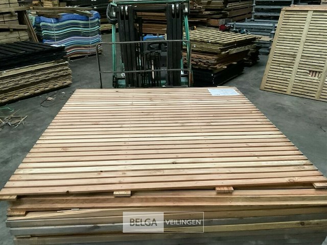 10 stuks tuinschermen hillhout afm 180x180 cm - afbeelding 1 van  10