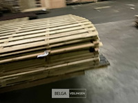 10 stuks tuinschermen hillhout afm 180x180 cm - afbeelding 4 van  8