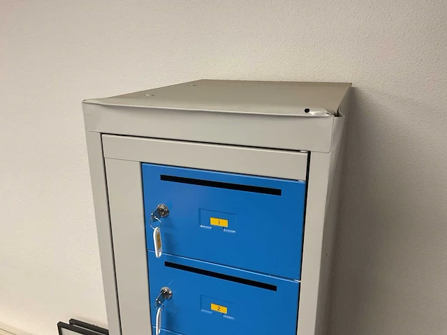 10-vaks lockerkast - afbeelding 3 van  3