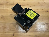 100 amp spanningsregelaar - afbeelding 1 van  6