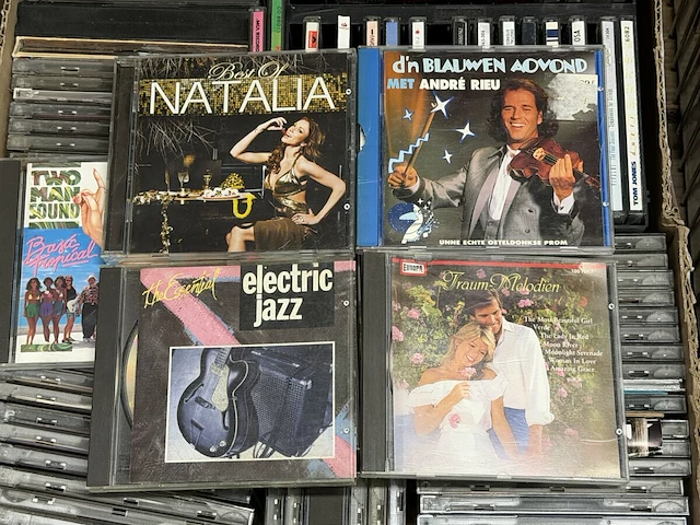100 cd's - afbeelding 2 van  2