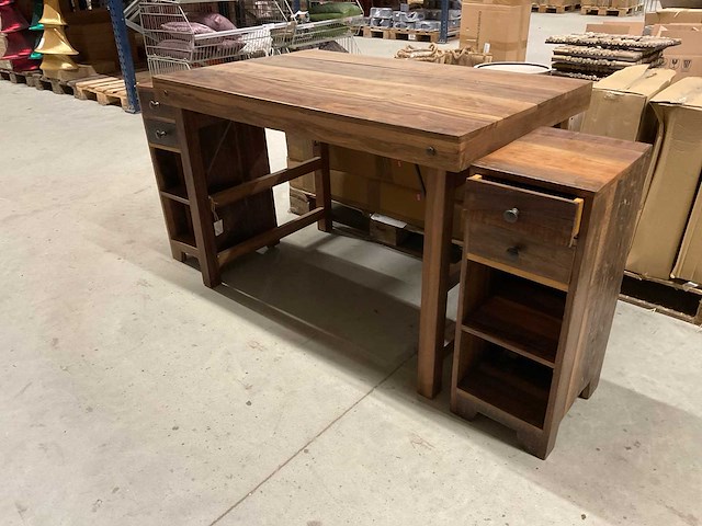 100% gerecycled tafel - afbeelding 1 van  10