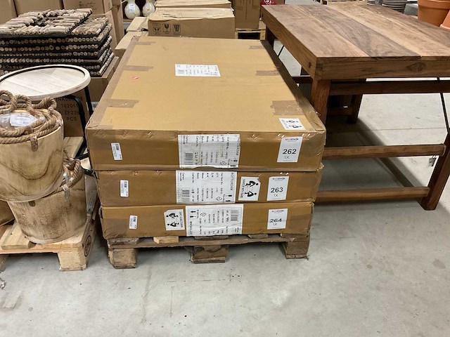 100% gerecycled tafel - afbeelding 6 van  6