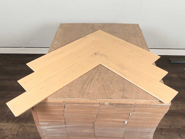 100 m2 parket eiken visgraat - 750 x 150 x 13 mm - afbeelding 1 van  1