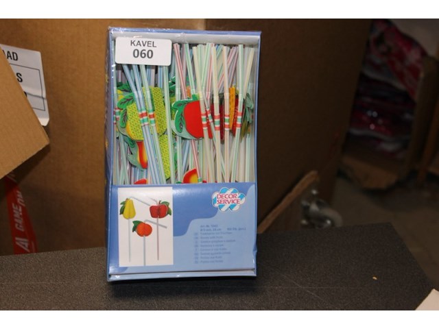 100 rietjes met froezel eraan in krat - afbeelding 3 van  3