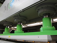 100 tons pers met persoppervlakte 900 x 3000 mm met rexroth hyag31/2000 hydraulische persunit - afbeelding 2 van  16