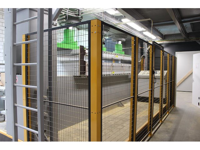 100 tons pers met persoppervlakte 900 x 3000 mm met rexroth hyag31/2000 hydraulische persunit - afbeelding 13 van  16