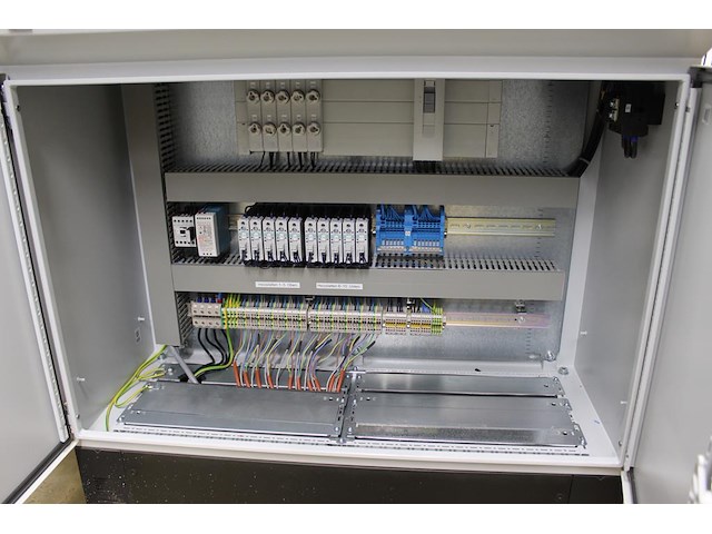 100 tons pers met persoppervlakte 900 x 3000 mm met rexroth hyag31/2000 hydraulische persunit - afbeelding 16 van  16