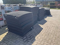 100 x 100 rubberen tegel - afbeelding 1 van  4