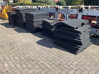 100 x 100 rubberen tegel - afbeelding 2 van  4