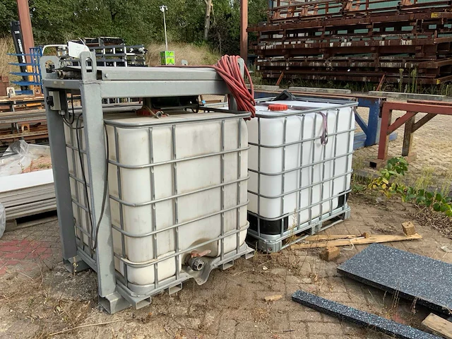 1000 liter ibc (2x) - afbeelding 1 van  6