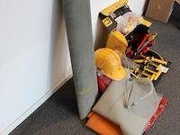 1000 volt geïsoleerde gereedschappen en persoonlijk beschermingsmiddelen in en om gereedschapstas, w.o. in... - afbeelding 6 van  6