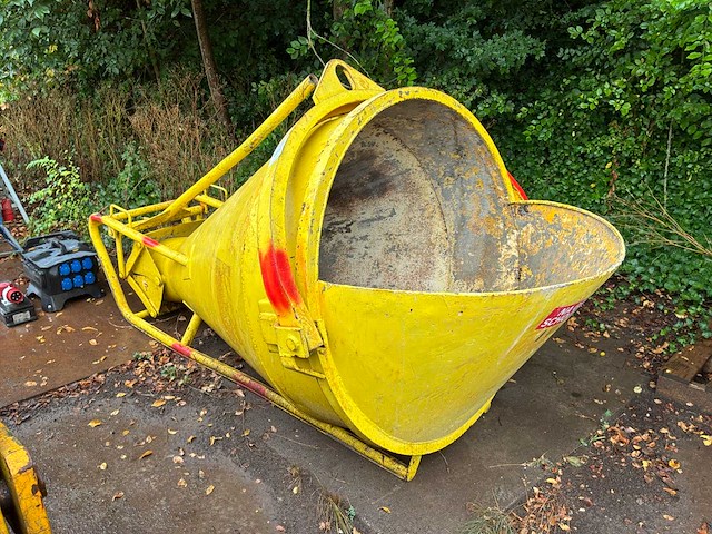 1000l betonkubel - afbeelding 2 van  5