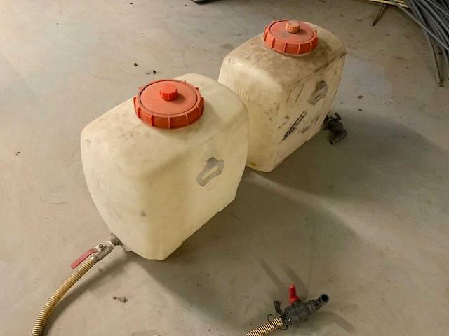 100l drukspuit tank (2x) - afbeelding 4 van  4