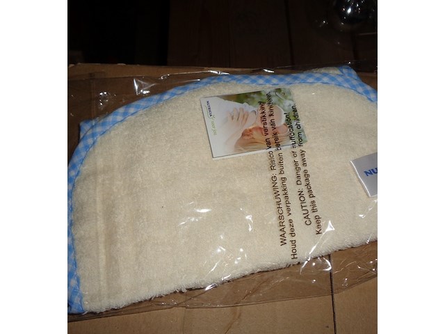 100x baby spuugdoek nutricia - afbeelding 1 van  3