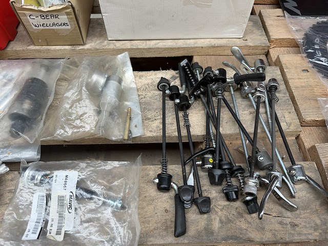 100x racefiets onderdelen en accessoires w.o. fsa, mavic, shimano - afbeelding 2 van  10