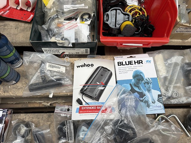 100x racefiets onderdelen en accessoires w.o. fsa, mavic, shimano - afbeelding 6 van  10