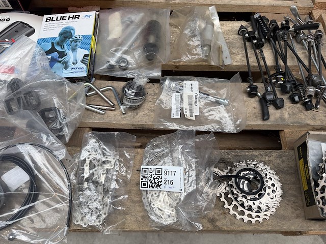 100x racefiets onderdelen en accessoires w.o. fsa, mavic, shimano - afbeelding 7 van  10