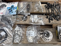 100x racefiets onderdelen en accessoires w.o. fsa, mavic, shimano - afbeelding 7 van  10