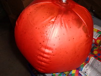 100x strandbal rood +/-23cm - afbeelding 1 van  3