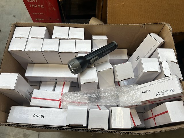 100x zaklamp philips - afbeelding 3 van  4