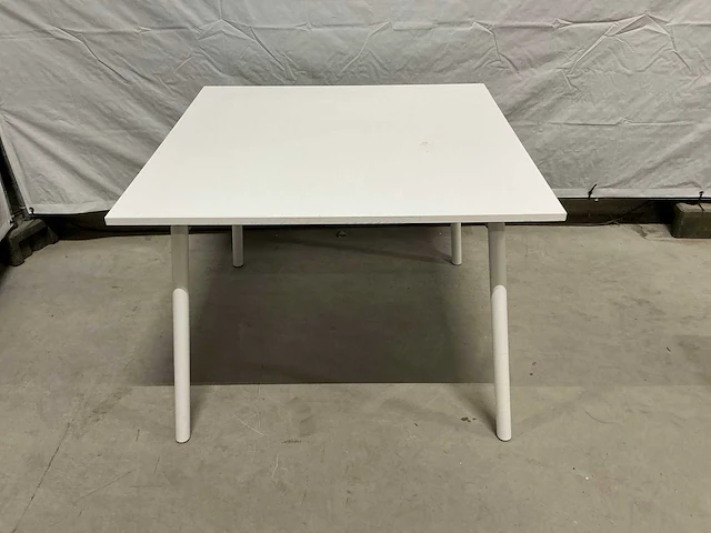 100x100x74 cm kantinetafel - afbeelding 1 van  3